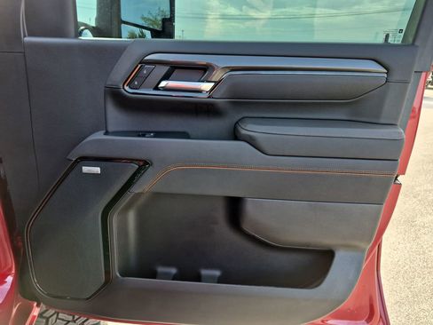 Used 2026 GMC Sierra 2500 AT4 w/ AT4 Premium Plus Package AWD/4WD image 36