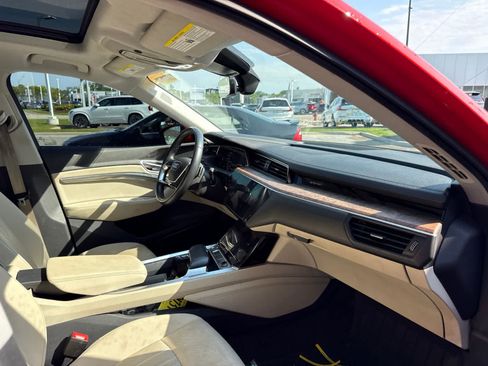 Used 2019 Audi e-tron Premium Plus AWD/4WD image 13