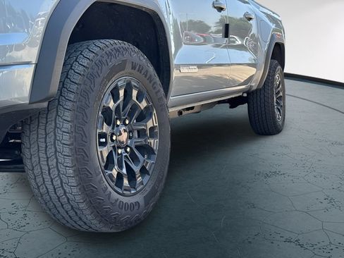 New 2026 GMC Canyon Elevation w/ Convenience Package RWD image 2