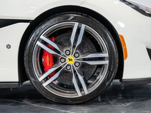 Used 2019 Ferrari Portofino image 31