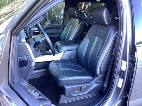 Used 2022 Ford F250 Platinum w/ FX4 Off-Road Package image 25