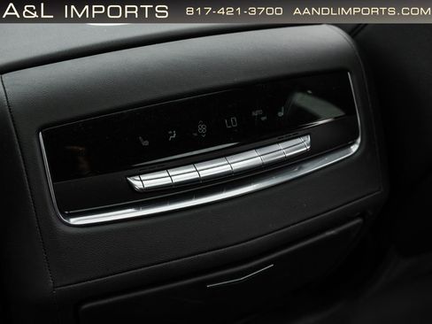 Used 2024 Cadillac Escalade ESV Premium Luxury w/ Performance Package AWD/4WD image 54