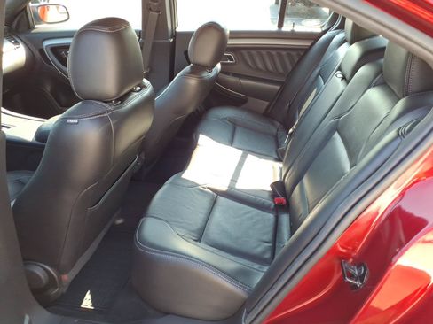 Used 2014 Ford Taurus SEL w/ Equipment Group 201A FWD image 7