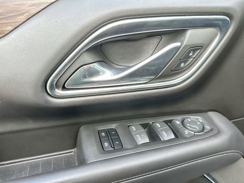 Used 2023 Chevrolet Tahoe Z71 w/ Z71 Off-Road Package image 13