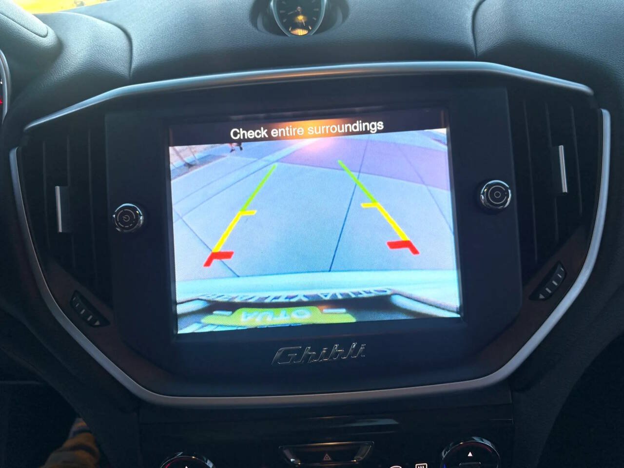 Used 2015 Maserati Ghibli RWD image 28