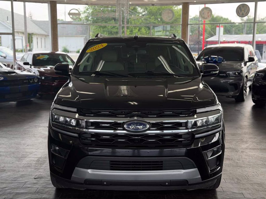 Used 2024 Ford Expedition Max Limited AWD/4WD image 18