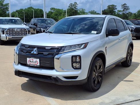 Used 2023 Mitsubishi Outlander Sport LE AWD/4WD image 3