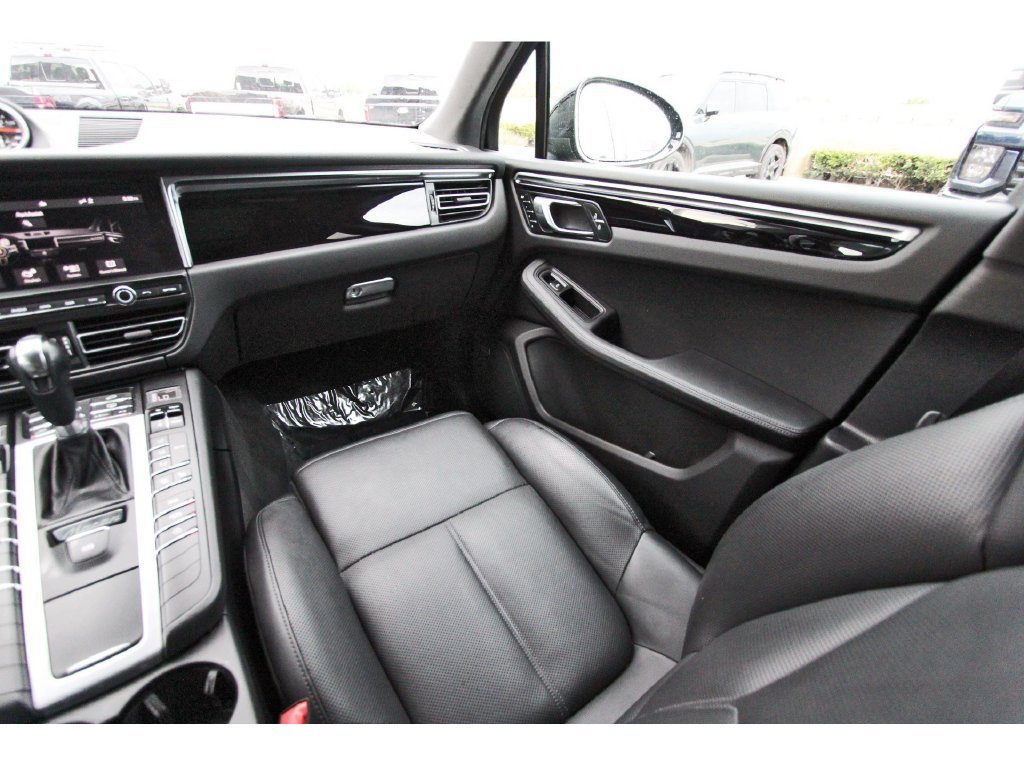 Used 2021 Porsche Macan S AWD/4WD image 11