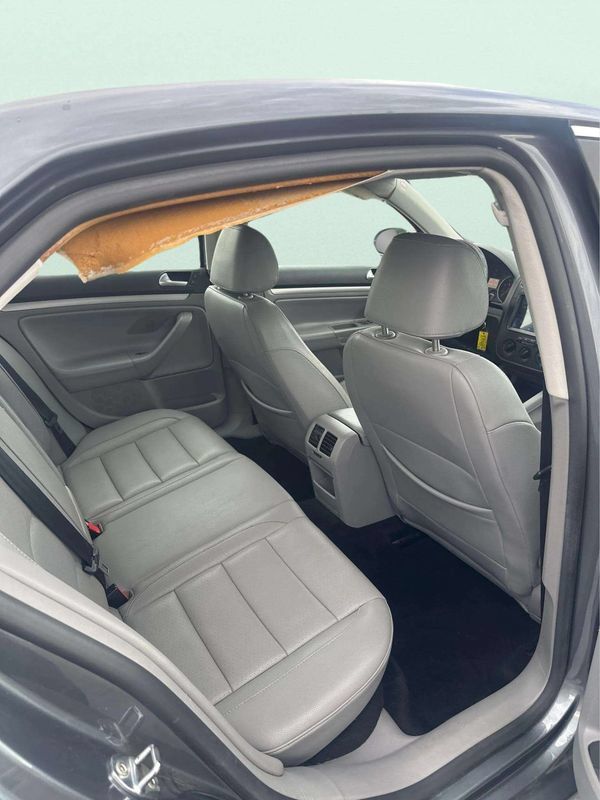 Used 2007 Volkswagen Jetta Wolfsburg Edition FWD image 11