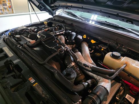 Used 2014 Ford F250 Lariat w/ Chrome Package image 41