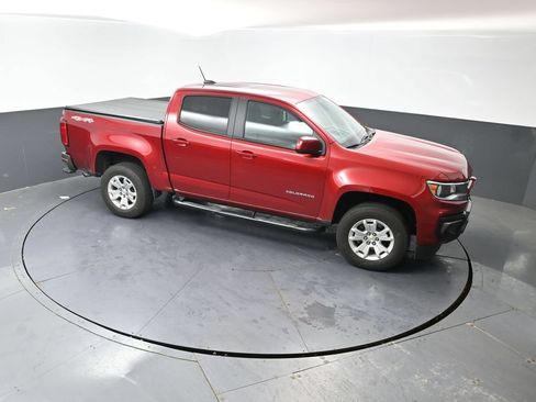 Used 2022 Chevrolet Colorado LT w/ Safety Package AWD/4WD image 17