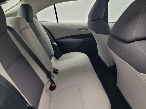 Used 2022 Toyota Corolla LE FWD image 19
