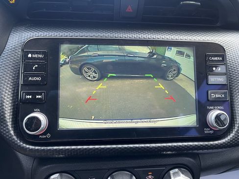 Used 2023 Nissan Kicks SV FWD image 9