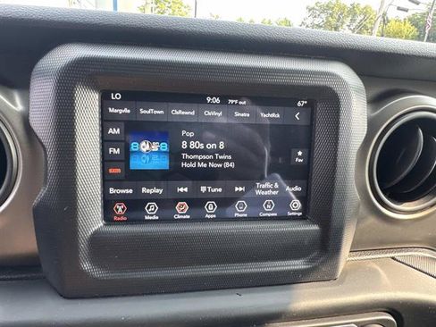 Used 2018 Jeep Wrangler Unlimited Sport S AWD/4WD image 10