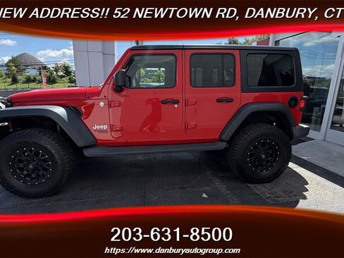 Used 2018 Jeep Wrangler Unlimited Sport S AWD/4WD image 2