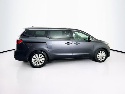 Used 2016 Kia Sedona EX FWD image 10