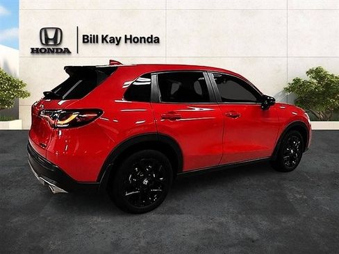 Used 2024 Honda HR-V Sport image 3