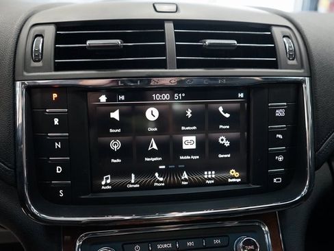 Used 2017 Lincoln Continental Reserve w/ Technology Package image 39