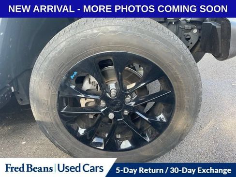 Used 2022 Jeep Wrangler Unlimited Sahara w/ Cold Weather Group AWD/4WD image 15
