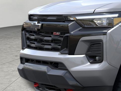 Certified 2026 Chevrolet Colorado Z71 w/ Technology Package AWD/4WD image 13