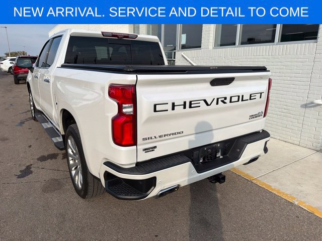 Used 2021 Chevrolet Silverado 1500 High Country w/ Technology Package AWD/4WD image 12