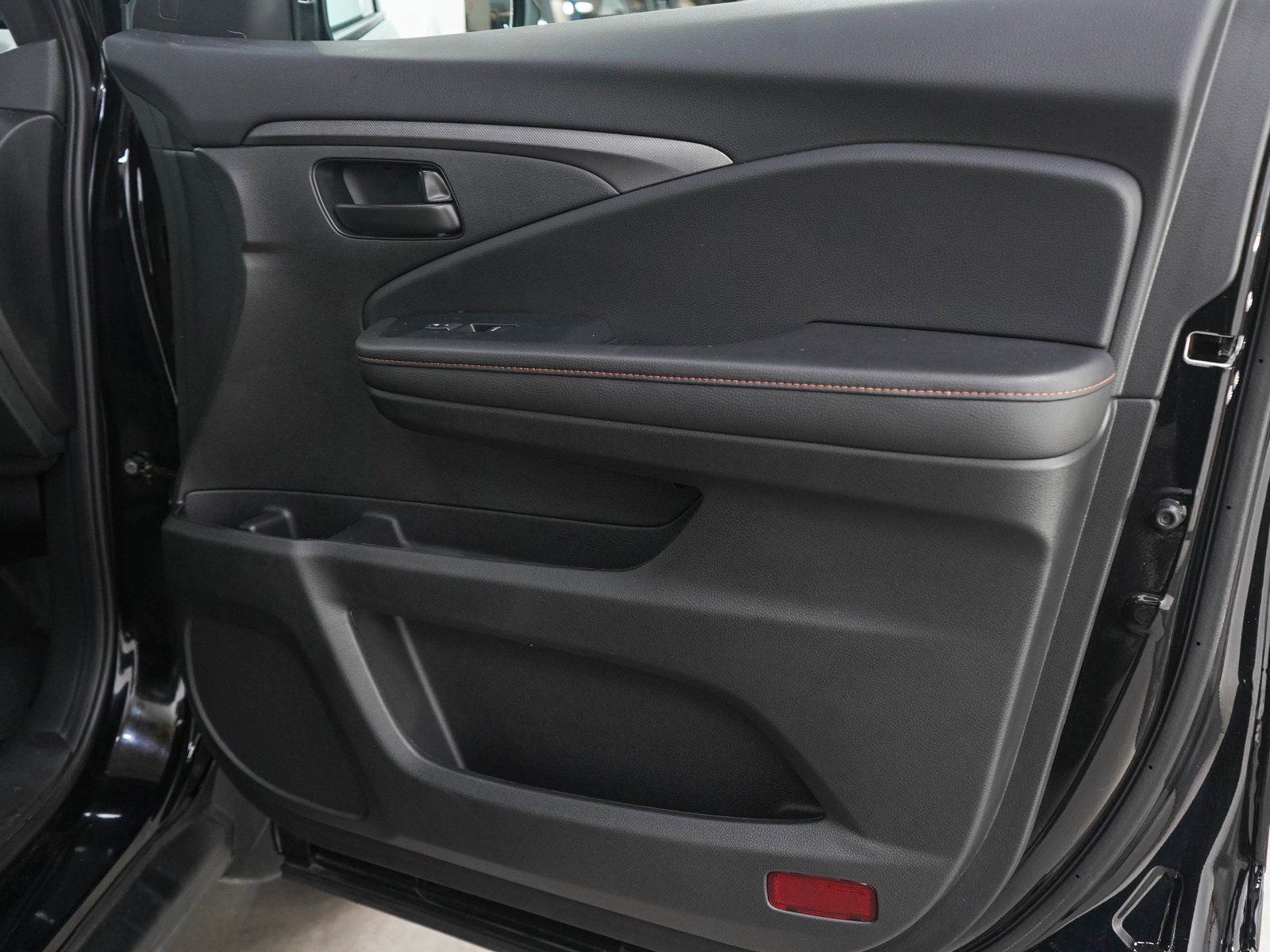 Used 2023 Honda Passport TrailSport image 9