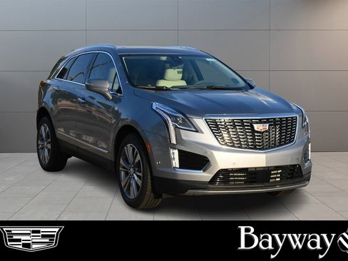 New 2026 Cadillac XT5 Premium Luxury w/ Driver Assist Package image 3