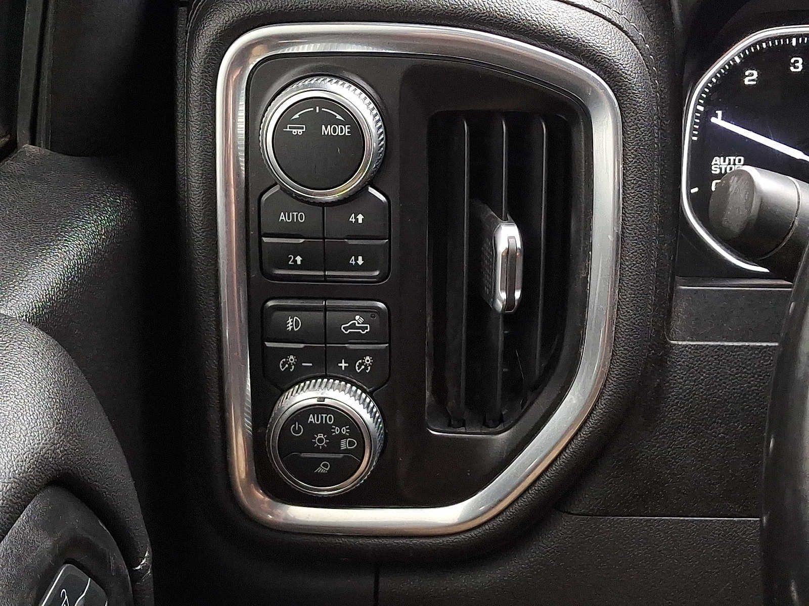 Used 2021 GMC Sierra 1500 Elevation w/ Preferred Package AWD/4WD image 25