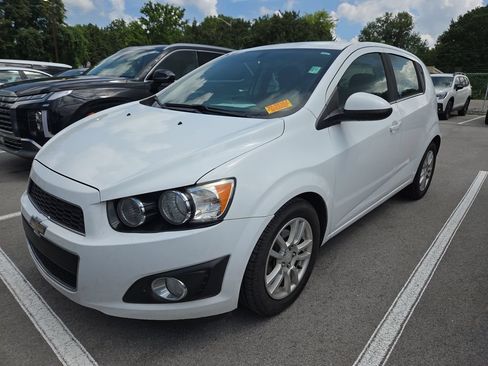 Used 2015 Chevrolet Sonic LT w/ Wheels and Fog Lamp Package FWD image 9