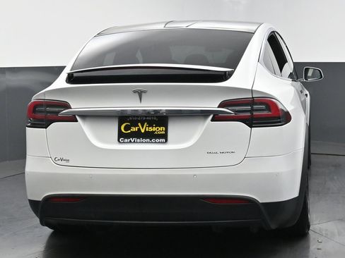 Used 2020 Tesla Model X Long Range image 3