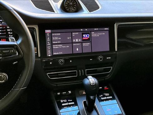 Used 2023 Porsche Macan S image 6