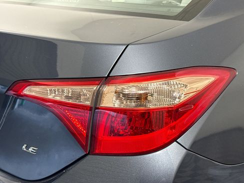 Used 2019 Toyota Corolla LE FWD image 33
