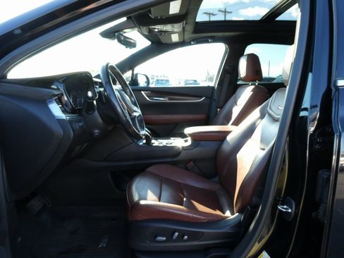 Used 2020 Cadillac XT5 Premium Luxury image 18