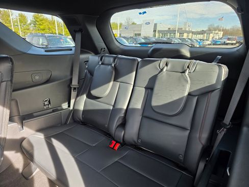 New 2026 Ford Explorer ST-Line image 9