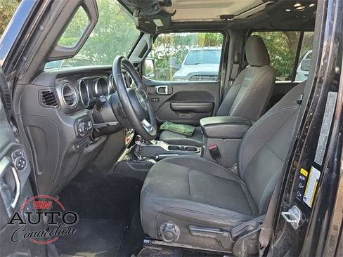 Used 2023 Jeep Wrangler Unlimited Rubicon 4xe image 10
