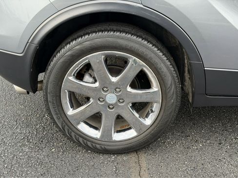 Used 2019 Buick Encore Essence w/ Experience Buick Package image 10