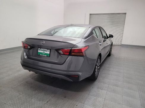 Used 2025 Nissan Altima 2.5 SV FWD image 7