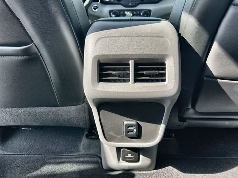 Certified 2018 GMC Terrain SLT w/ Preferred Package image 22