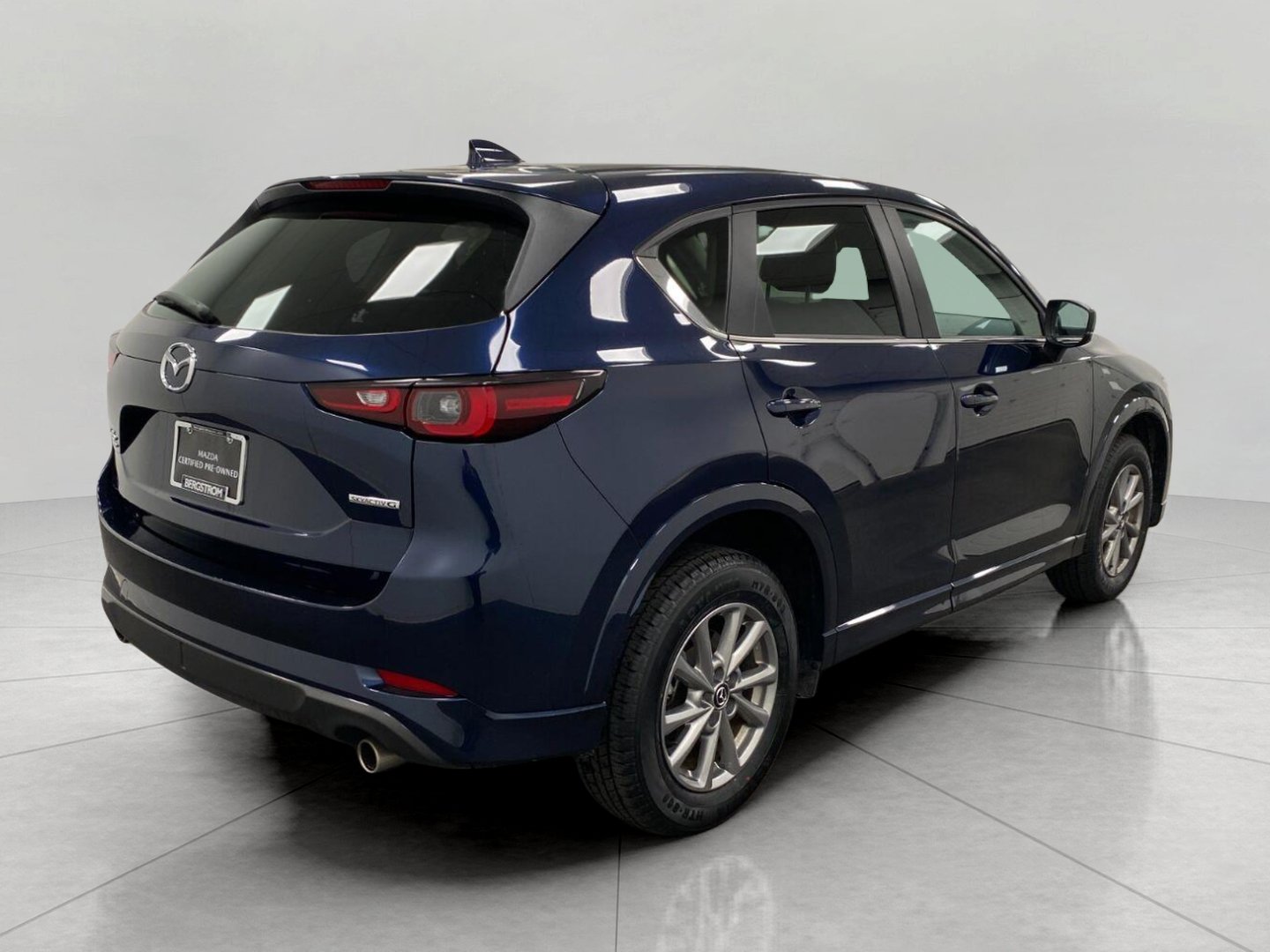 Used 2025 MAZDA CX-5 AWD 2.5 S w/ Preferred Package image 3