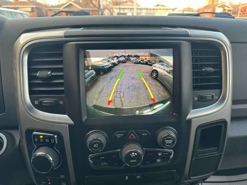 Used 2017 RAM 1500 Classic SLT AWD/4WD image 17