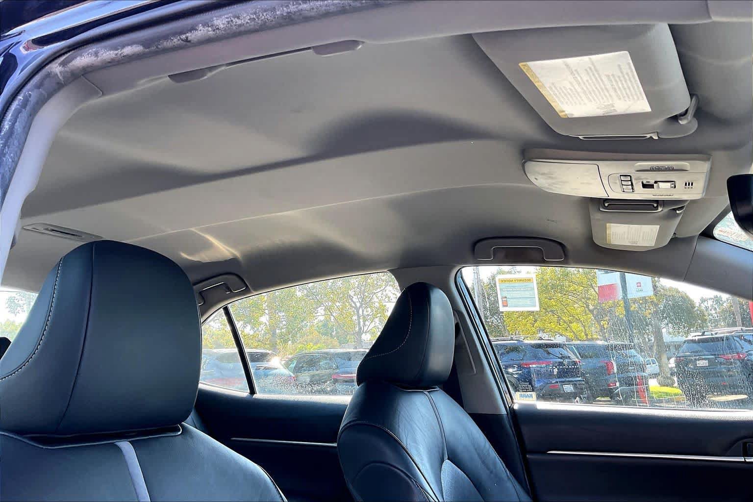 Used 2021 Toyota Camry XSE FWD image 13