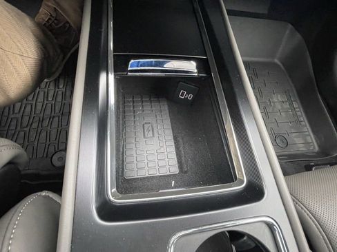 Certified 2024 Lincoln Corsair Reserve w/ Equipment Group 202A image 12