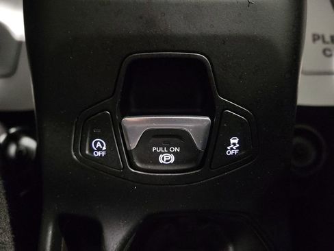 Used 2023 Jeep Renegade Latitude image 15