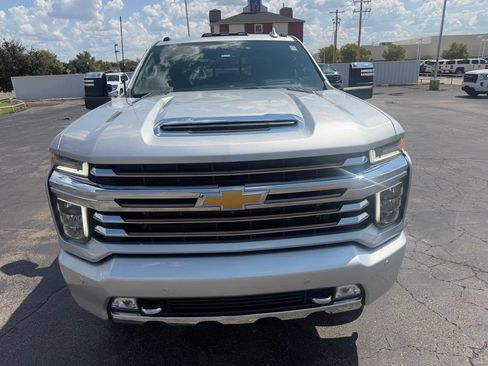 Used 2022 Chevrolet Silverado 3500 High Country AWD/4WD image 5