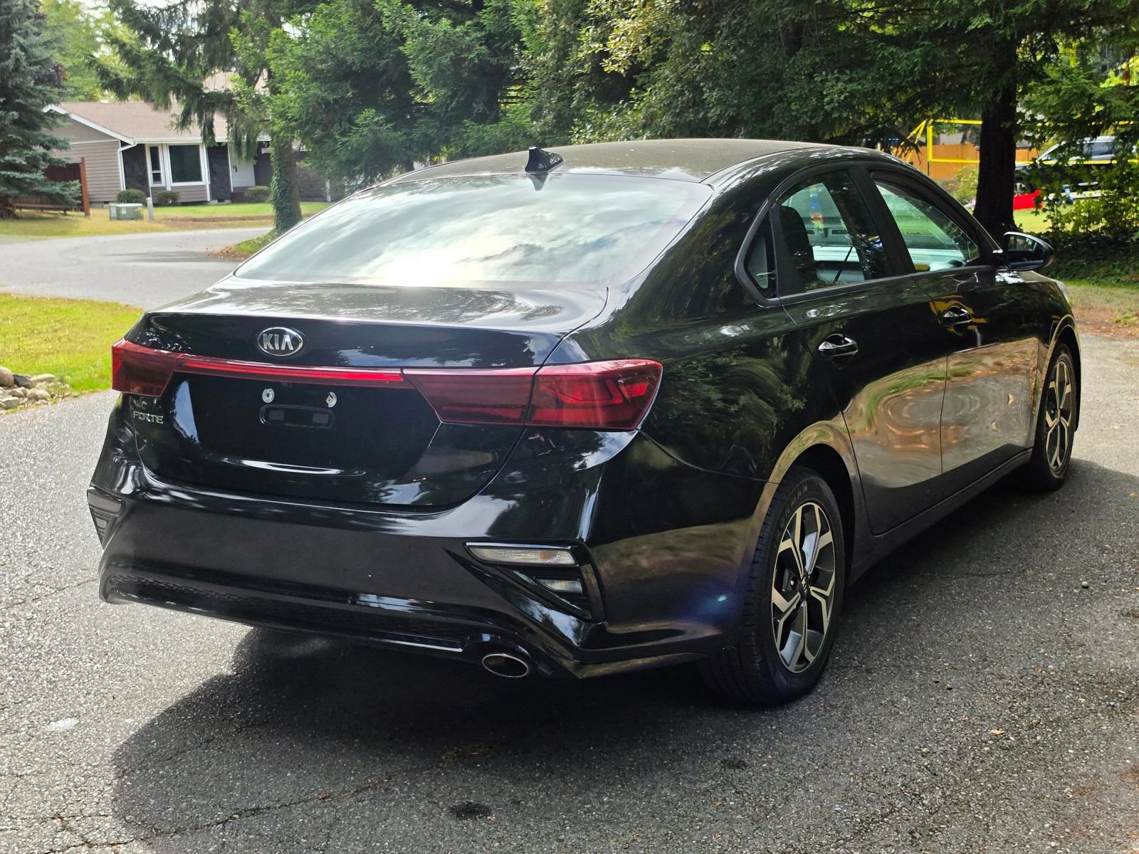 Used 2021 Kia Forte LXS FWD image 5