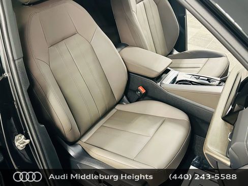 Certified 2025 Audi Q5 Premium w/ Convenience Package image 28