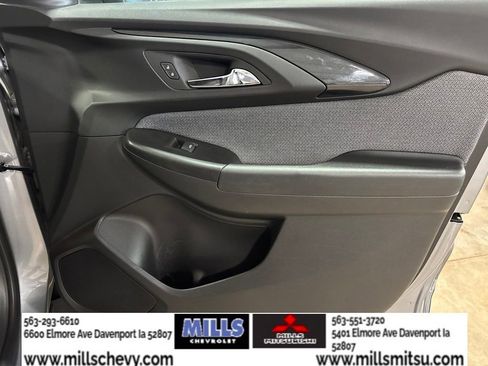 Used 2023 Chevrolet TrailBlazer LT w/ Convenience Package AWD/4WD image 17