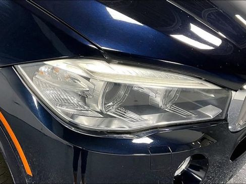 Used 2017 BMW X5 xDrive50i AWD/4WD image 29