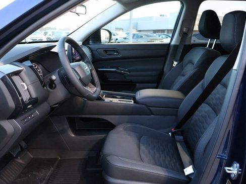 New 2026 Nissan Pathfinder SV image 15