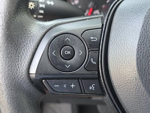Used 2021 Toyota RAV4 LE AWD/4WD image 21